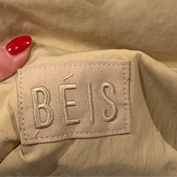 BEIS The Sport Caryall Tote Duffel Bag Gym Workout Beige Tan - Discontinued - Picture 4 of 8